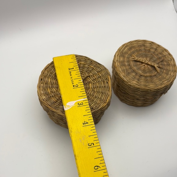 🧺 Vintage Hand-Woven Nesting Baskets – Set of 3 | Mini Boho Organizers - Picture 3 of 16